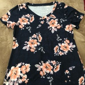 Ladies floral V-neck blouse